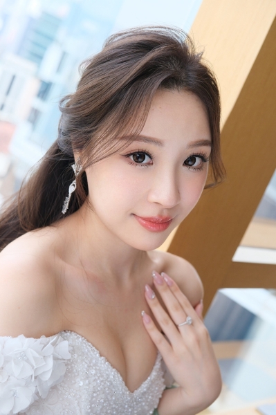 EFE11B4A-03C3-451E-B363-39BB66F7FEDB