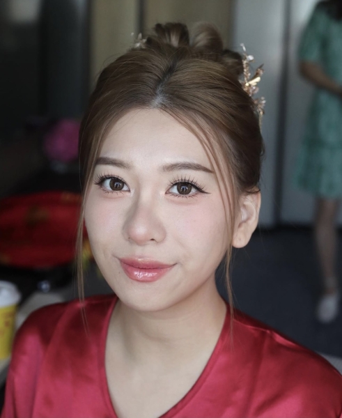 E12949A7-D7FF-4B49-AF91-31BE29151A0E